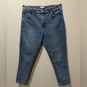 H&M: Mom Ultra High Waisted Ankle Jeans, Size:16